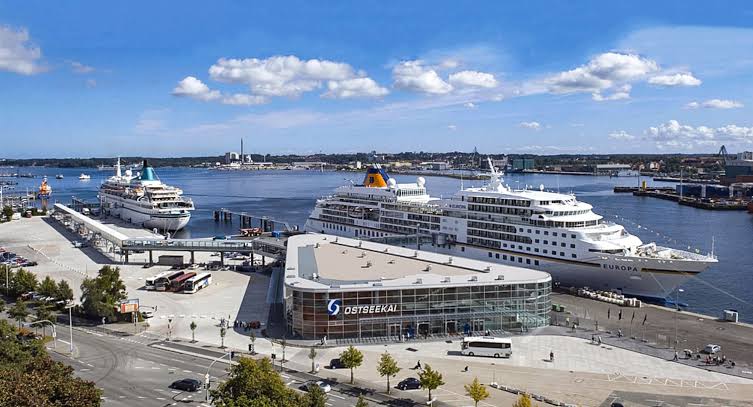 Renewable Methanol Trial Marks New Era for Green Cruise Travel