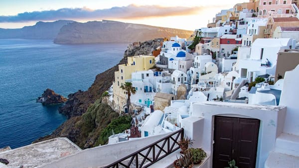 Greece Faces Tourism Labor Shortages as 85,000 Positions Remain Unfilled