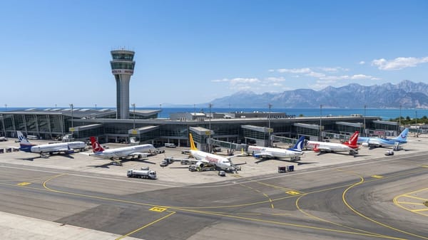 Antalya International Tourist Arrivals Drop 5.6% in First Nine Months